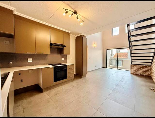 2 BEDROOM APARTMENT FOR SALE IN BRYANSTON
